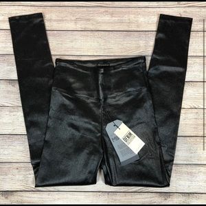 Black shiny leggings - NWT - never worn
